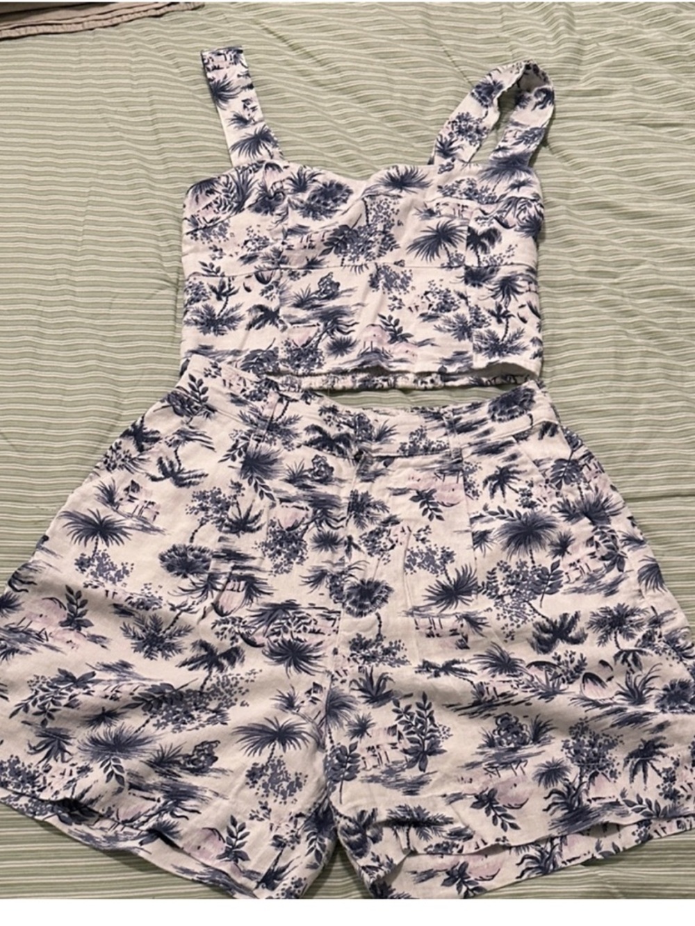 Abercrombie & Fitch Linen short set